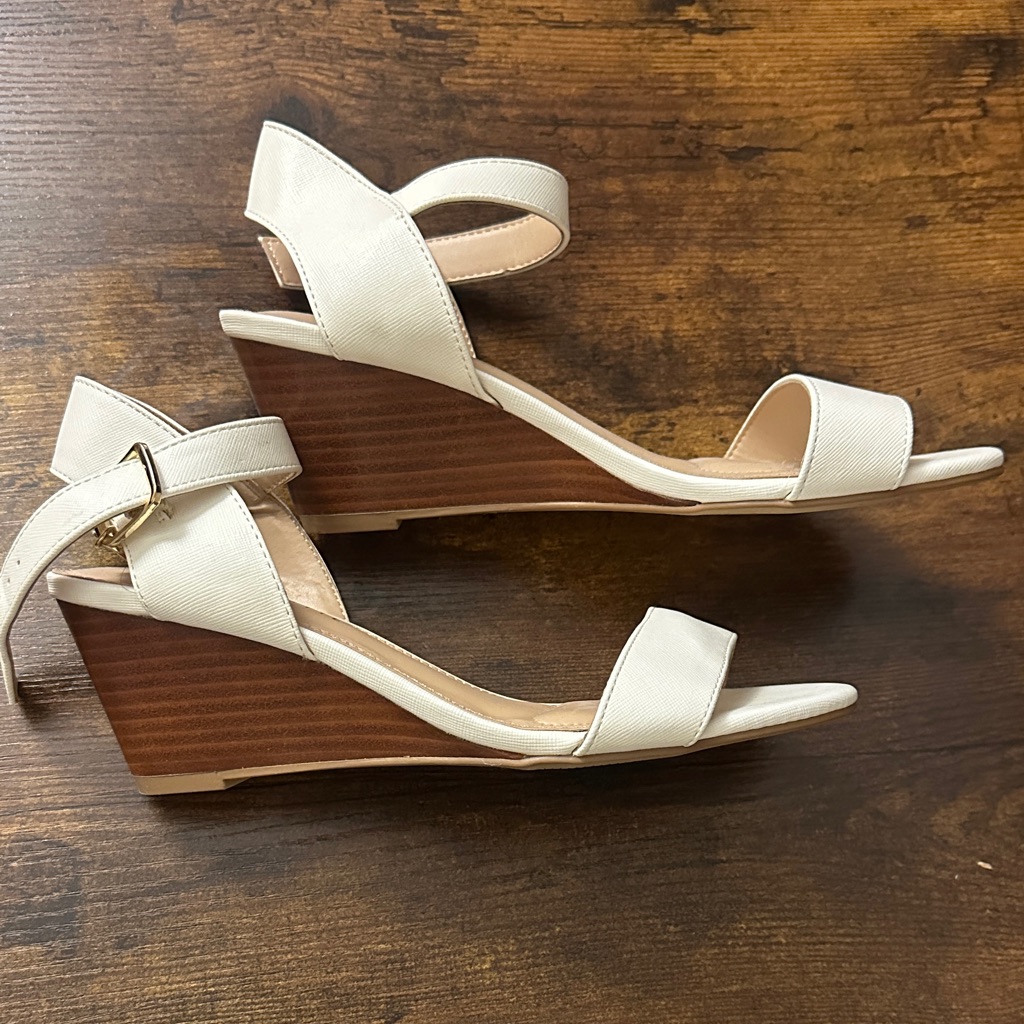 Kelly & Katie Cream Wedge Sandals